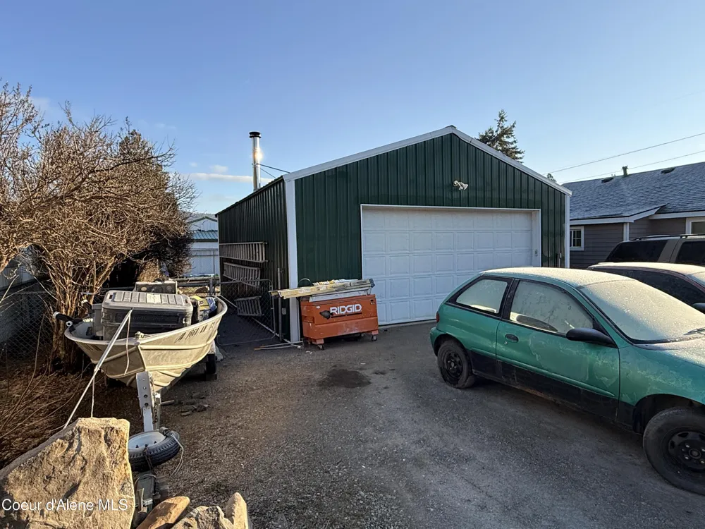 208 S 6th Street Pinehurst, ID 83850