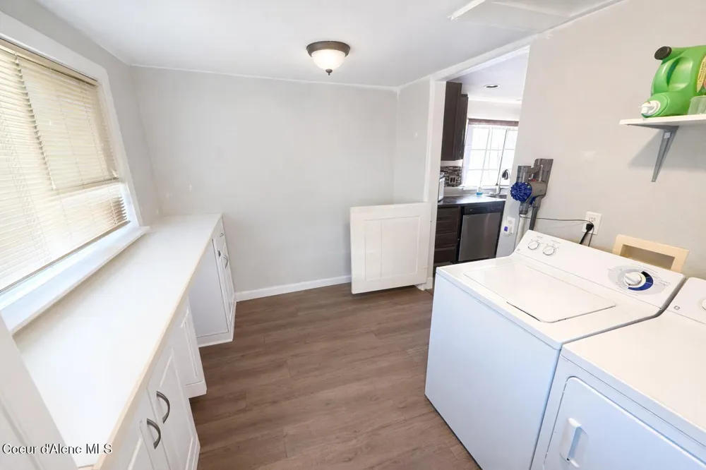 208 S 6th Street Pinehurst, ID 83850