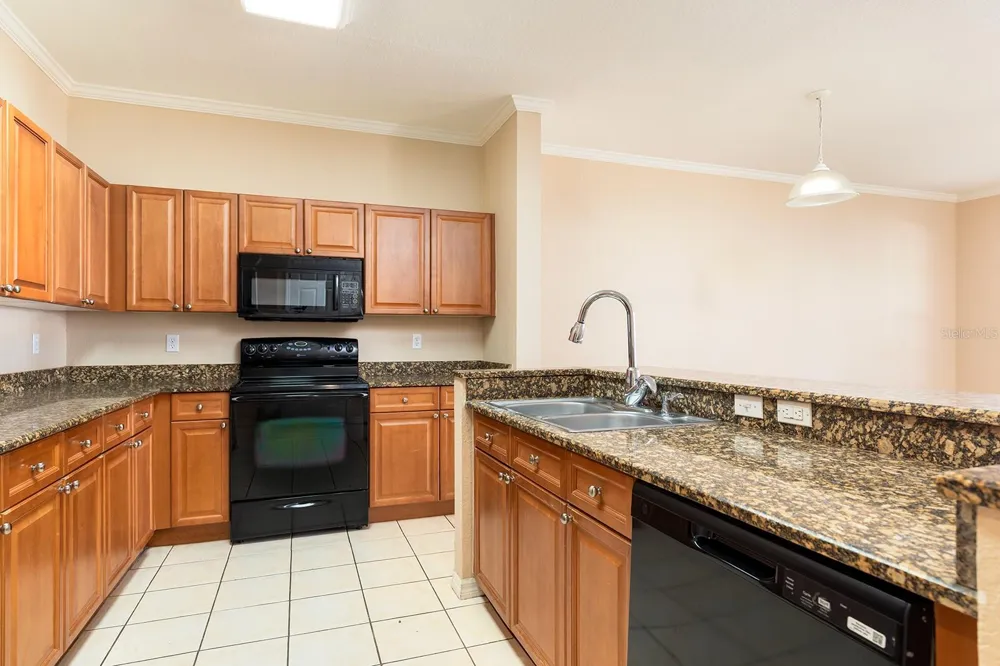 2536 LANCIEN COURT #5 Orlando, FL 32826