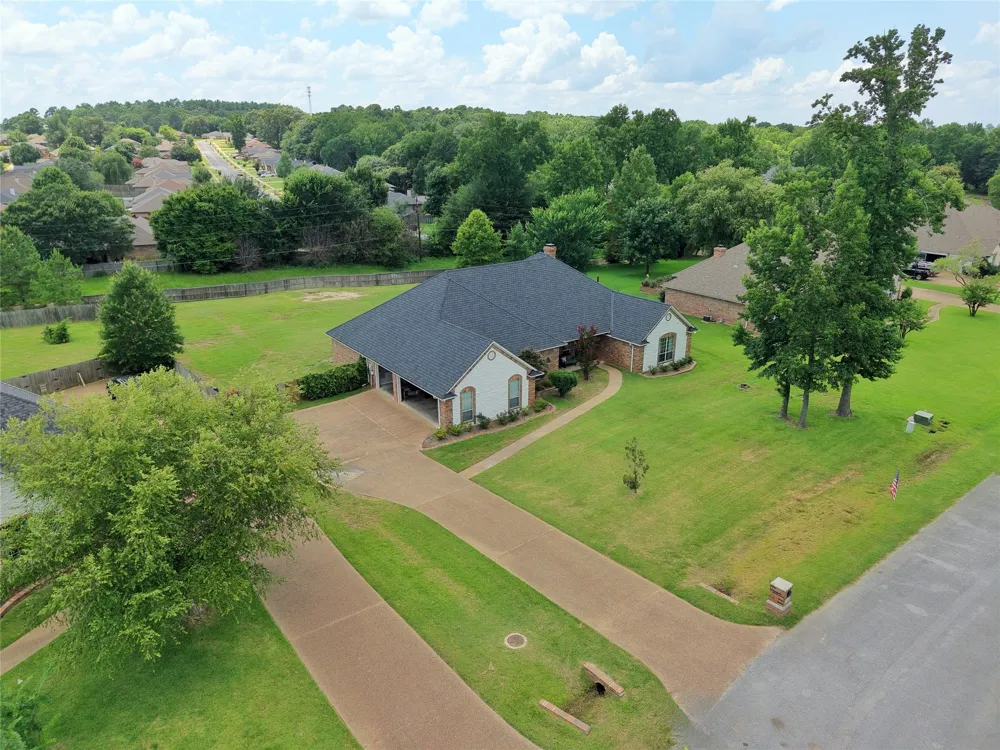 11228 Marsh Wren Circle Flint, TX 75762