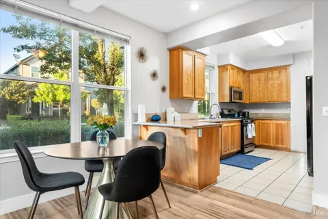 950 Campoy Street ##101