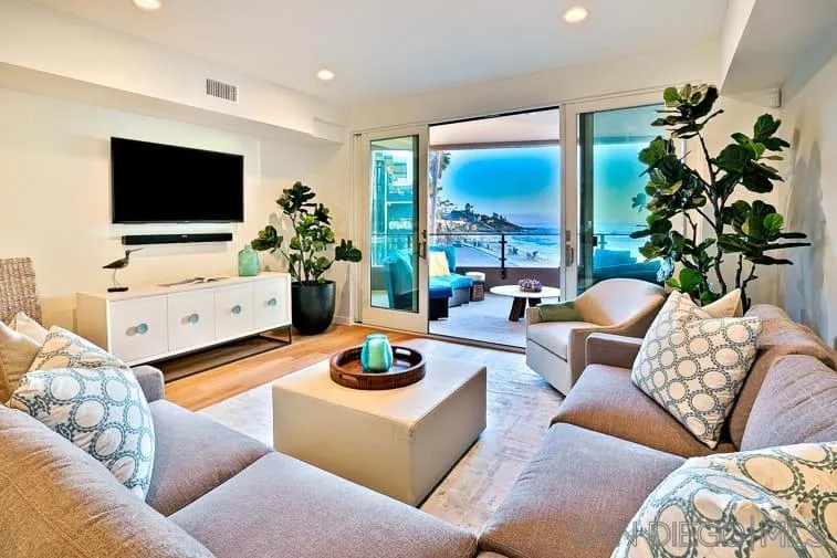 6767 Neptune Pl #202 La Jolla, CA 92037