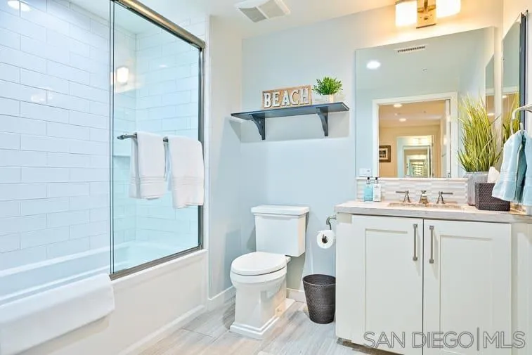 6767 Neptune Pl #202 La Jolla, CA 92037