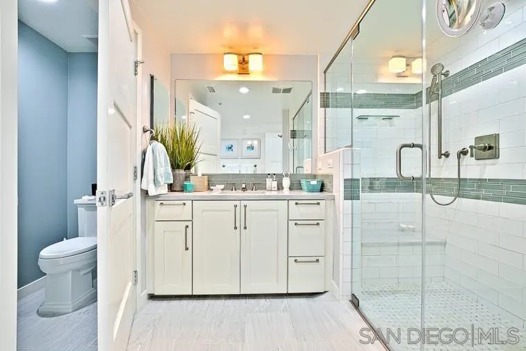 6767 Neptune Pl #202 La Jolla, CA 92037