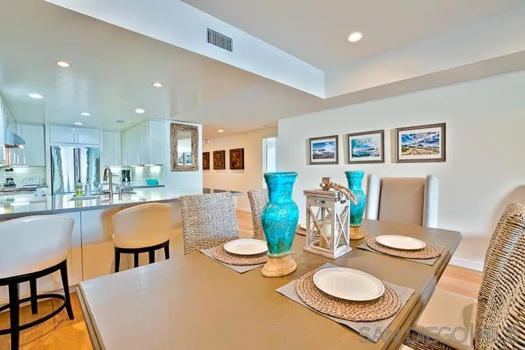 6767 Neptune Pl #202 La Jolla, CA 92037