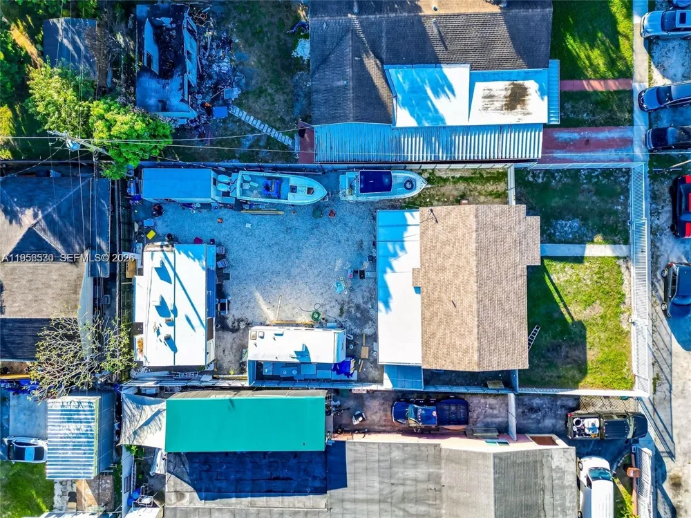 174 E 40th St Hialeah, FL 33013