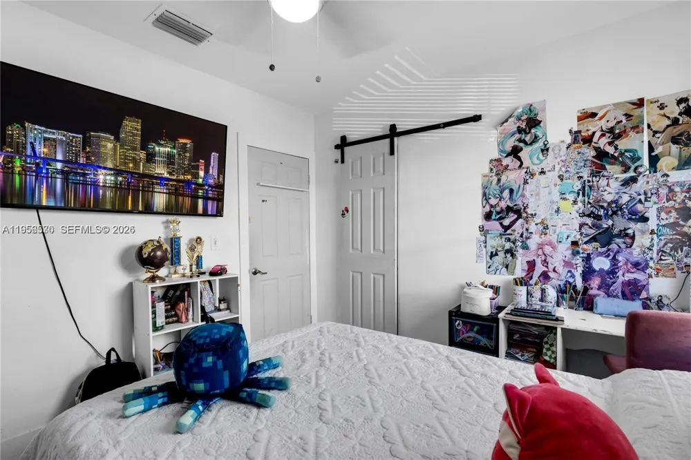 174 E 40th St Hialeah, FL 33013