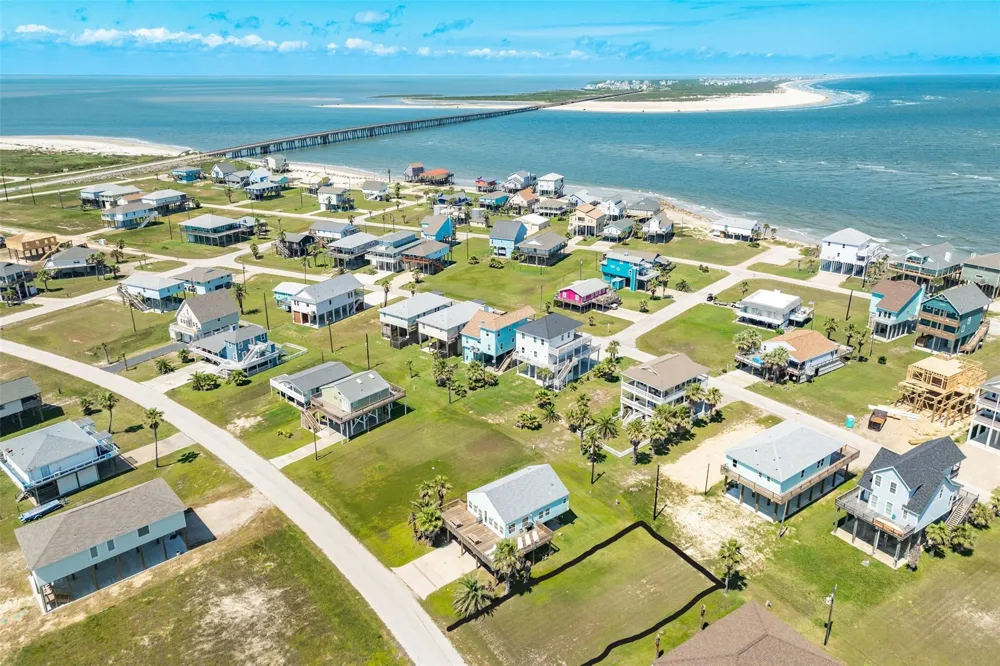 13018 Coronado Drive Freeport, TX 77541