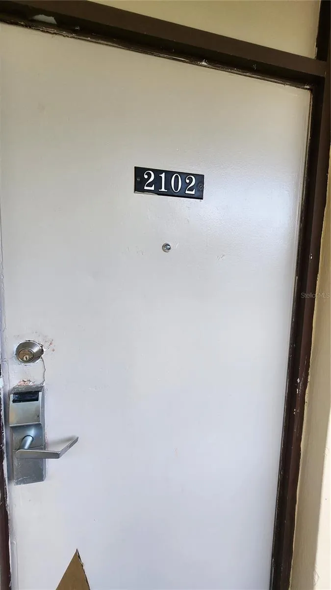 7900 S ORANGE BLOSSOM TRAIL #2102 Orlando, FL 32809