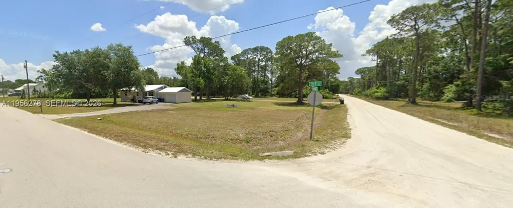 6203 BANYAN RD Sebring, FL 33875