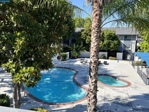 9085 Alcosta Blvd #424