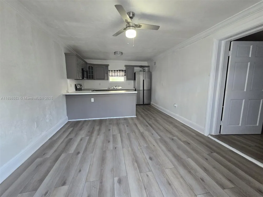 2523 NW 32nd St #2523