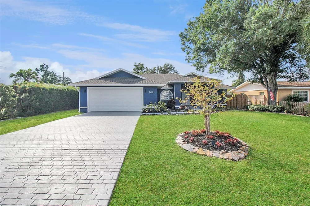 5111 13TH AVENUE DRIVE W Bradenton, FL 34209