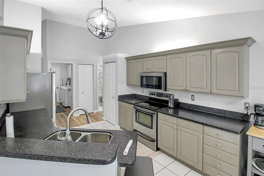 5111 13TH AVENUE DRIVE W Bradenton, FL 34209