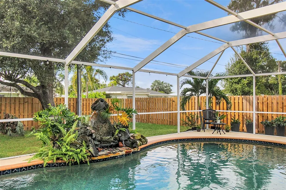 5111 13TH AVENUE DRIVE W Bradenton, FL 34209