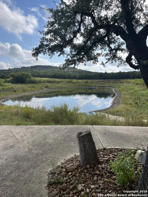 4664 rocky Blanco, TX 78606
