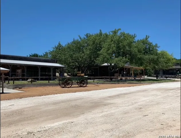4664 rocky Blanco, TX 78606