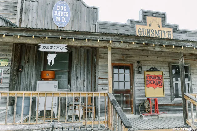 4664 rocky Blanco, TX 78606
