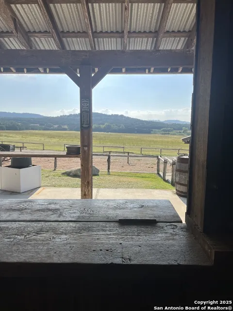 4664 rocky Blanco, TX 78606