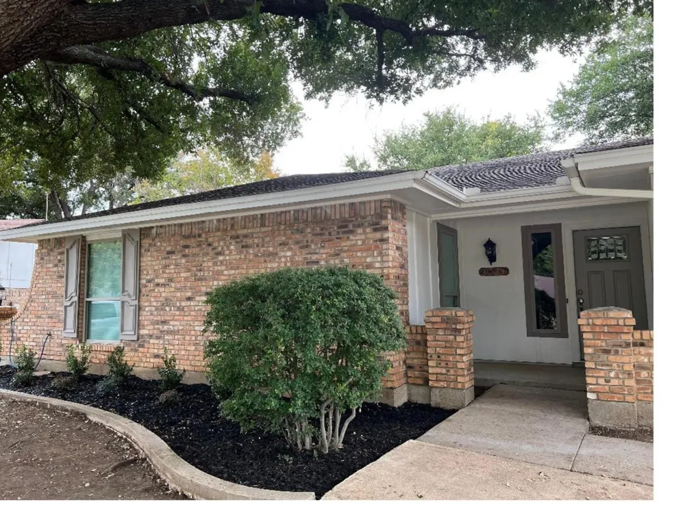 3024 Barrington Place NE