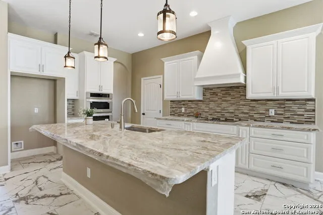 7802 Clearwater Blvd Selma, TX 78154