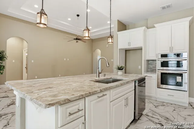 7802 Clearwater Blvd Selma, TX 78154