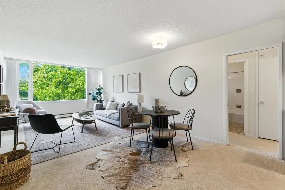 2601 College Ave #203