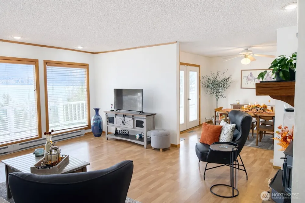 107 A WestLake Road Oroville, WA 98844