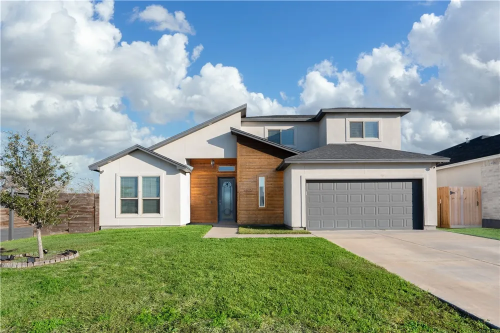 4802 Del Paseo Street