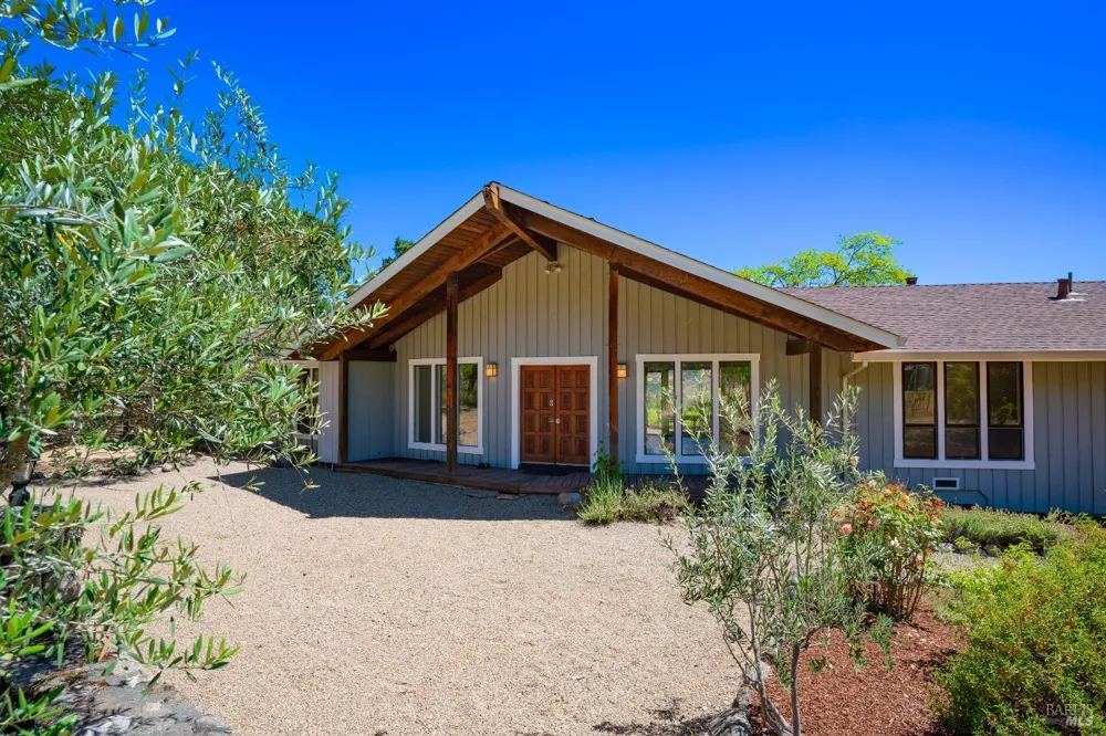 2131 Foothill Boulevard Calistoga, CA 94515