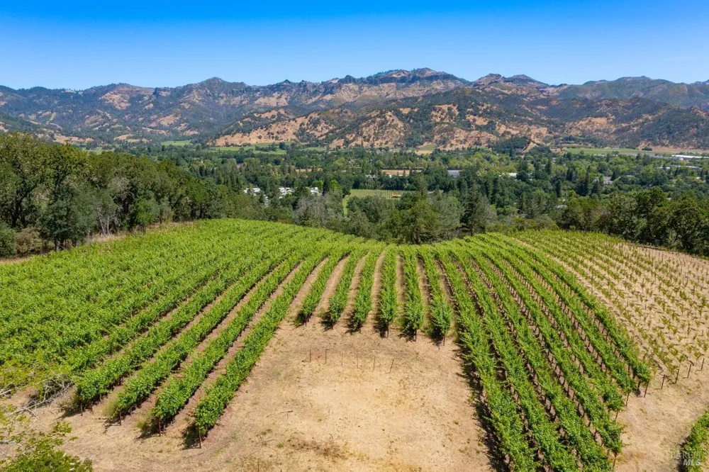 2131 Foothill Boulevard Calistoga, CA 94515