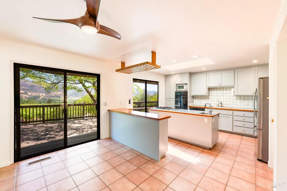 2131 Foothill Boulevard Calistoga, CA 94515