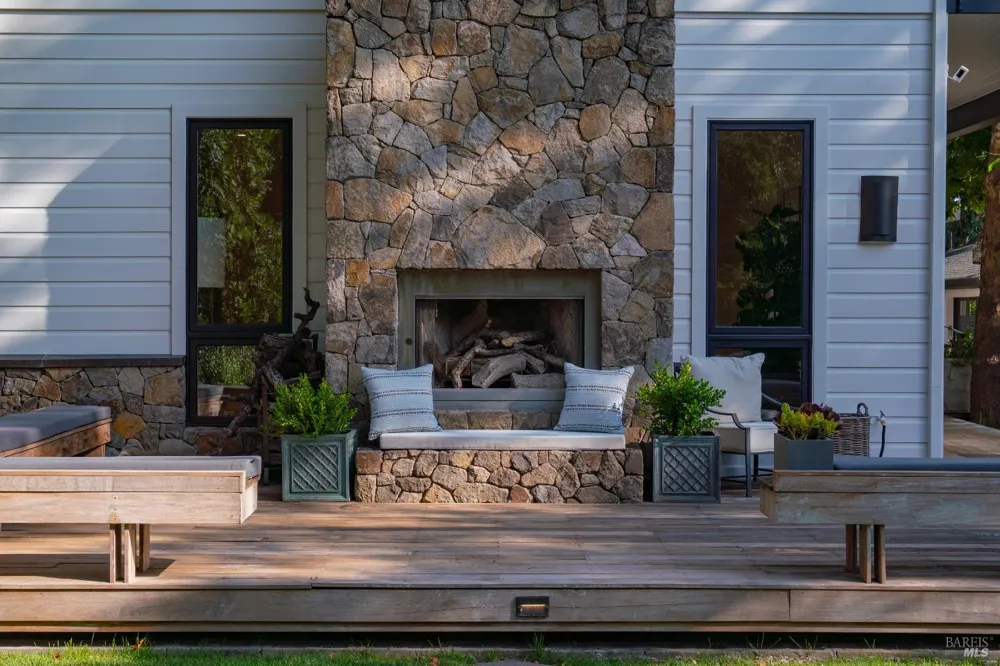 4189 Silverado Trail Calistoga, CA 94515