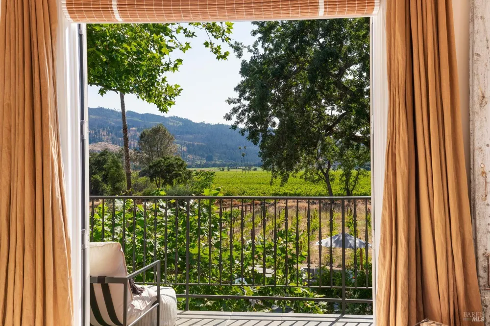4189 Silverado Trail Calistoga, CA 94515
