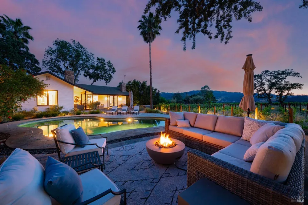 4189 Silverado Trail Calistoga, CA 94515