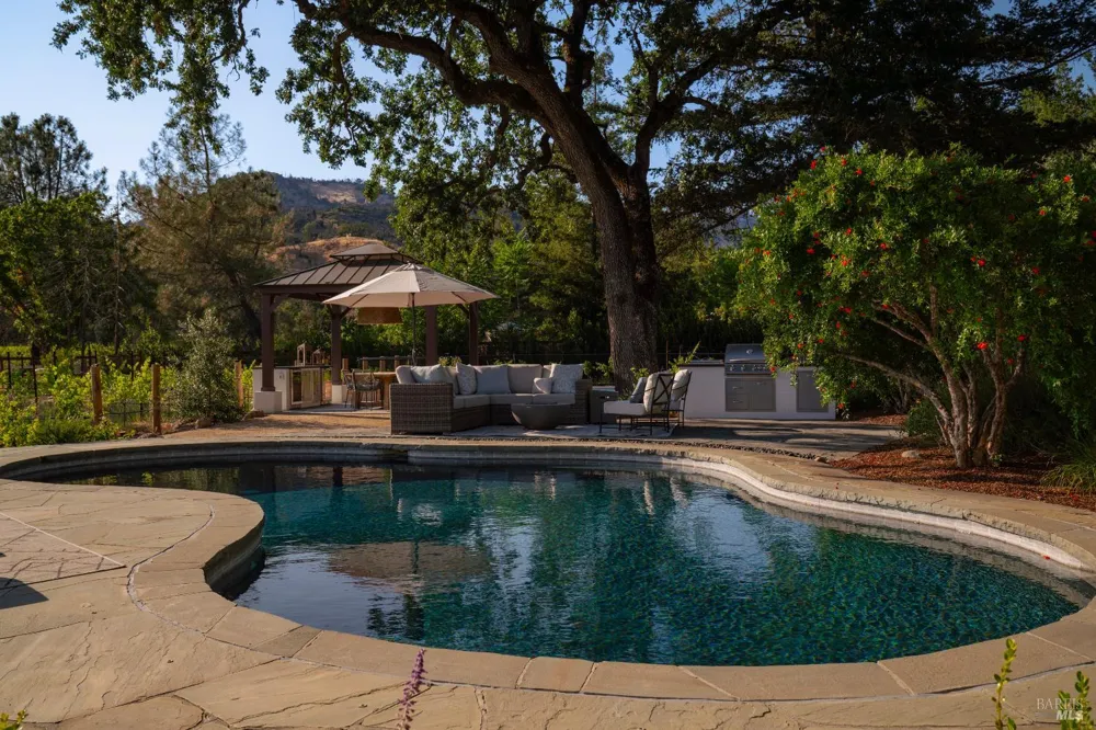 4189 Silverado Trail Calistoga, CA 94515