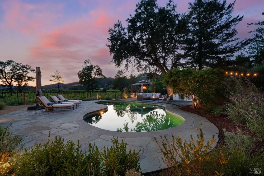 4189 Silverado Trail Calistoga, CA 94515