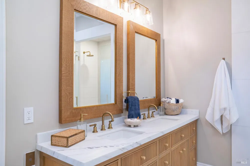 4189 Silverado Trail Calistoga, CA 94515