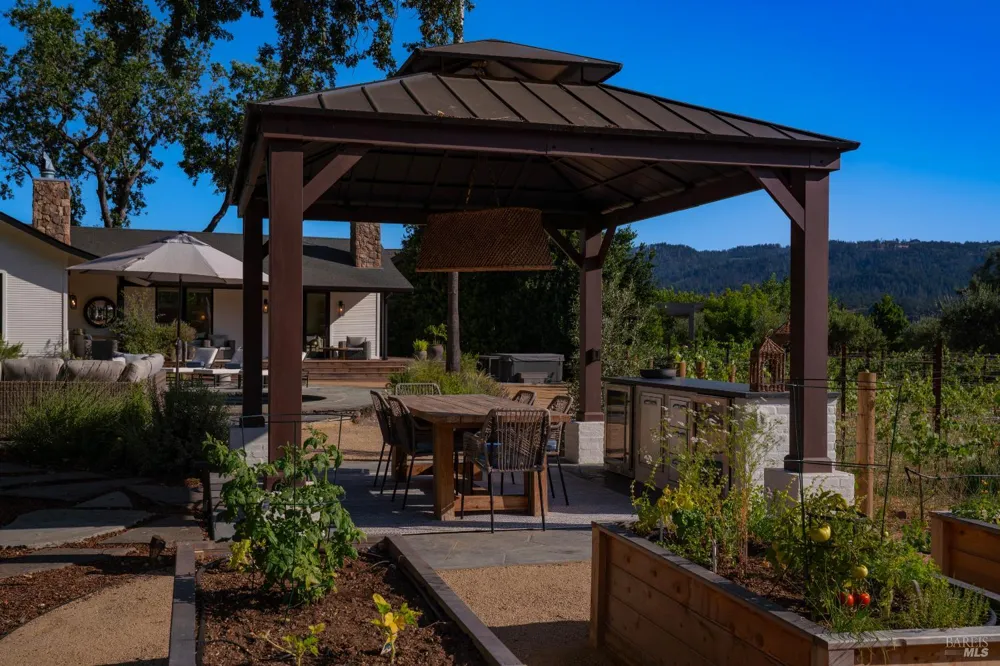 4189 Silverado Trail Calistoga, CA 94515