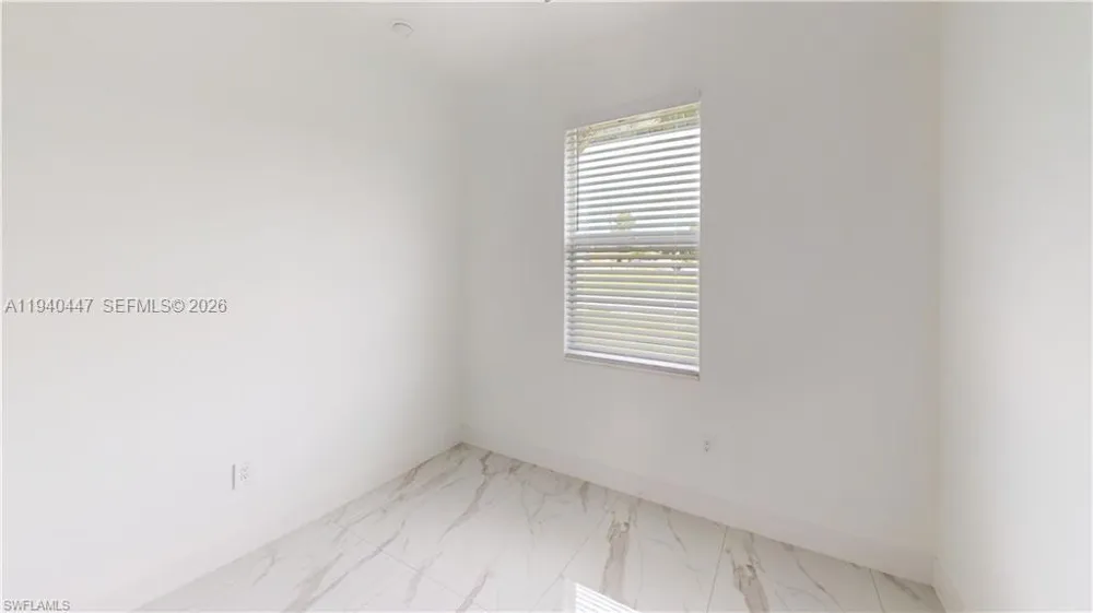 2045 Carver Ave Fort Myers, FL 33916