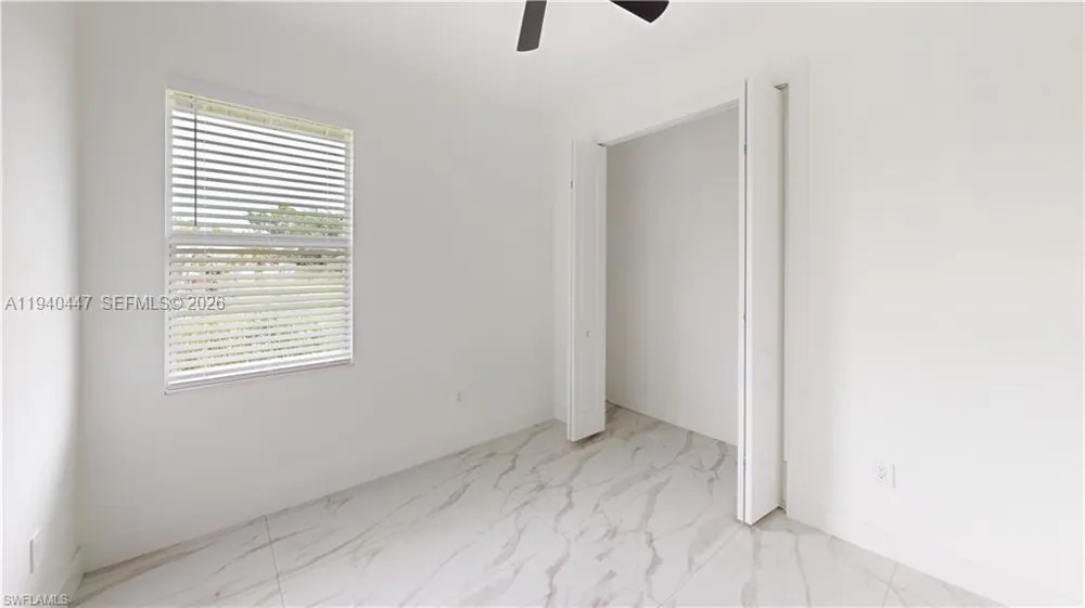 2045 Carver Ave Fort Myers, FL 33916