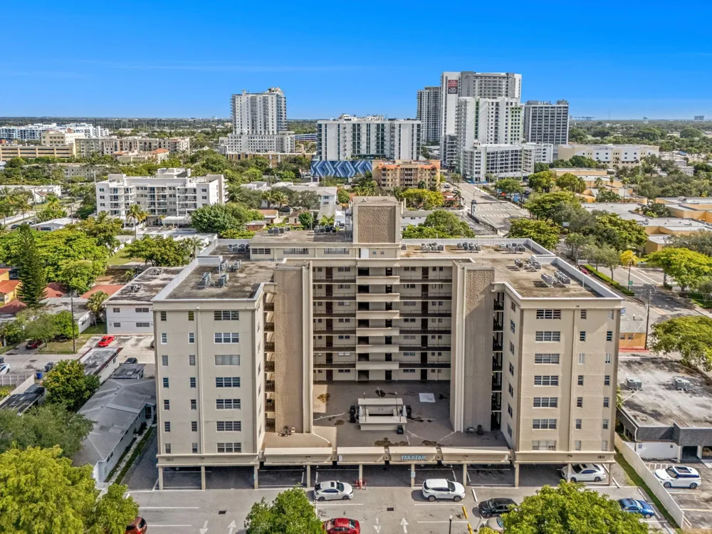 1811 Jefferson Street #203