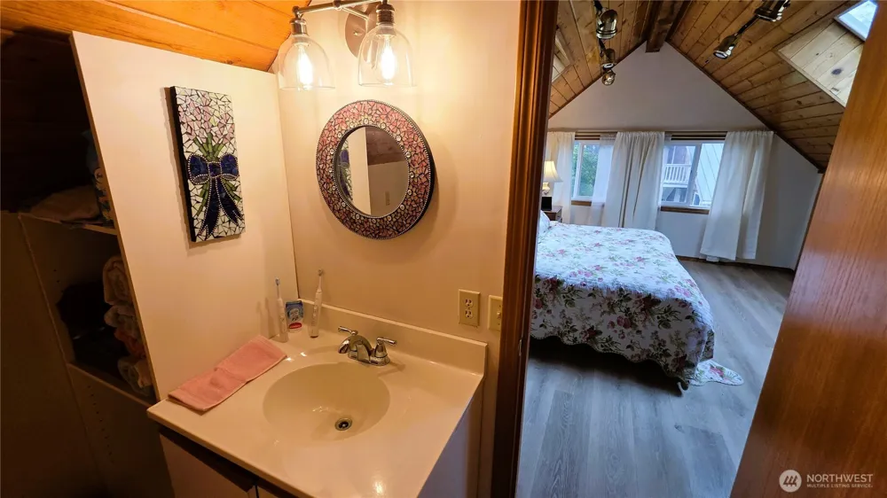 30708 Place Ocean Park, WA 98640