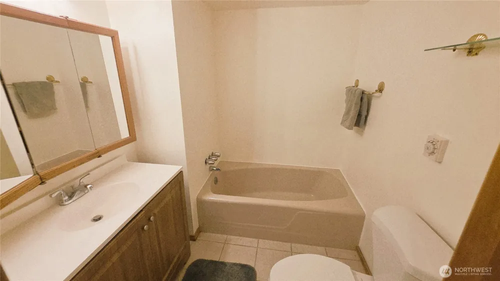 30708 Place Ocean Park, WA 98640