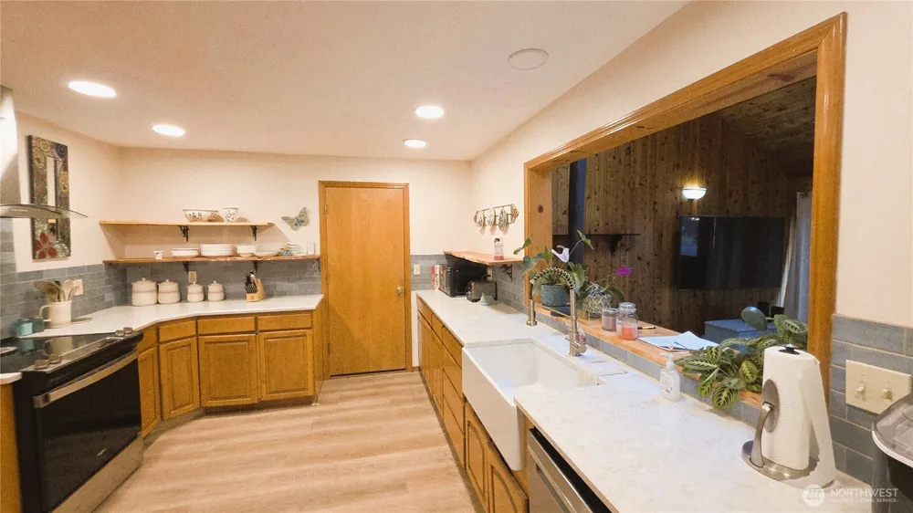 30708 Place Ocean Park, WA 98640