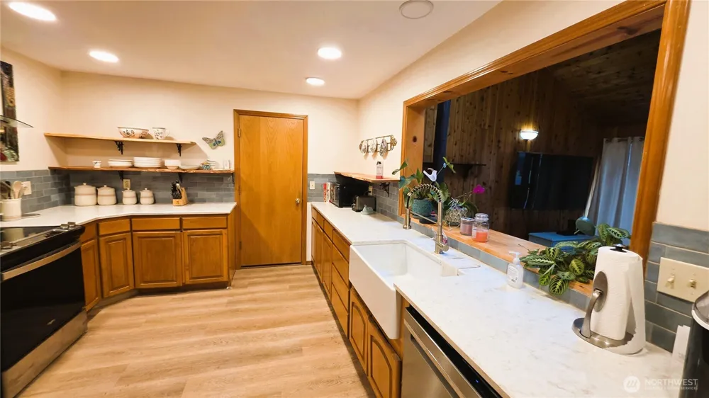 30708 Place Ocean Park, WA 98640