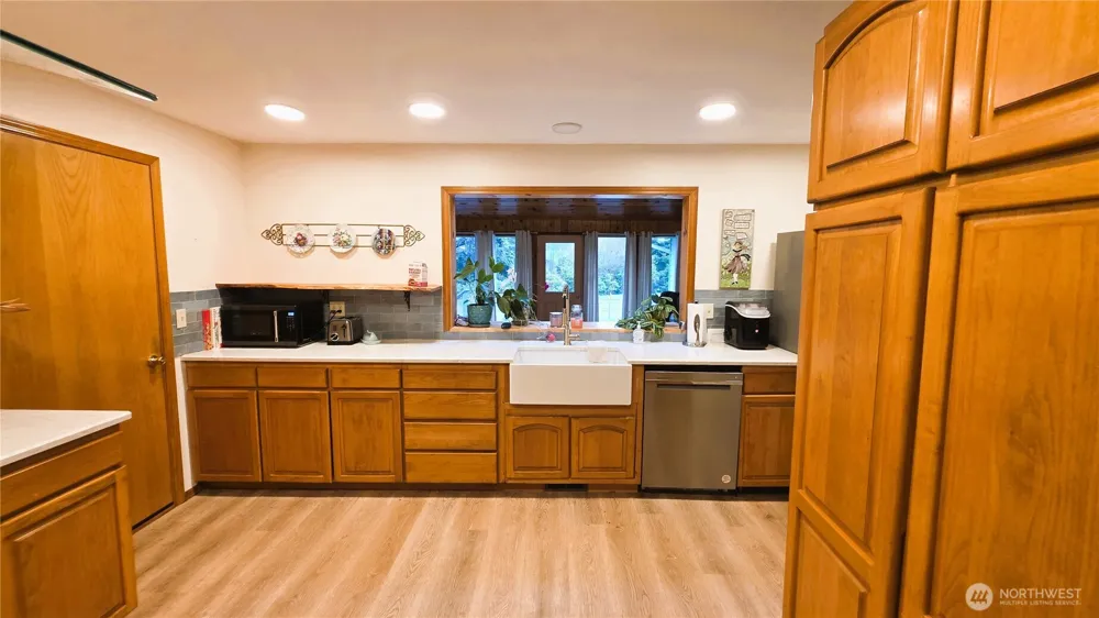 30708 Place Ocean Park, WA 98640