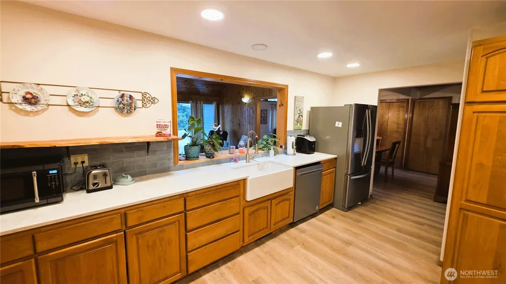 30708 Place Ocean Park, WA 98640