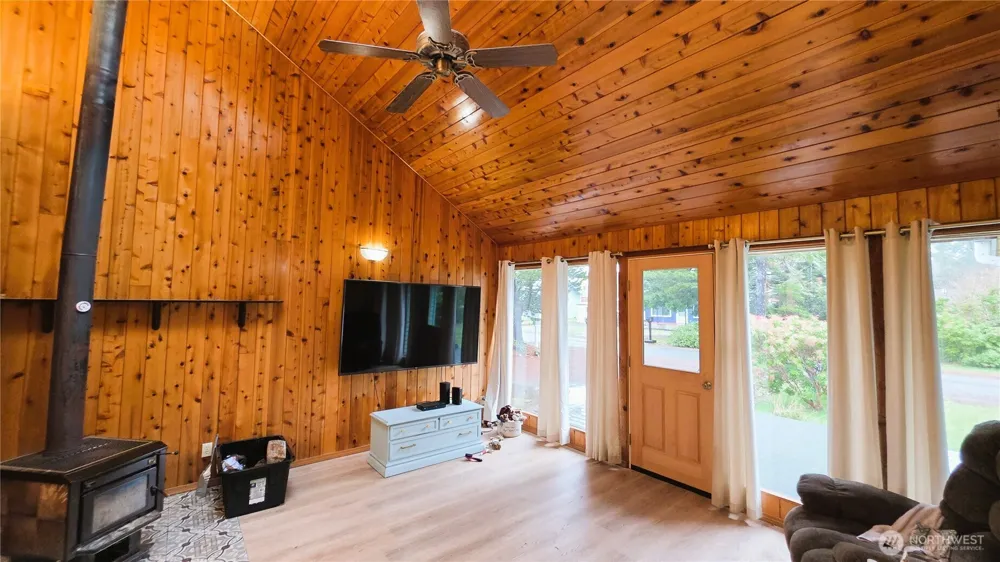 30708 Place Ocean Park, WA 98640