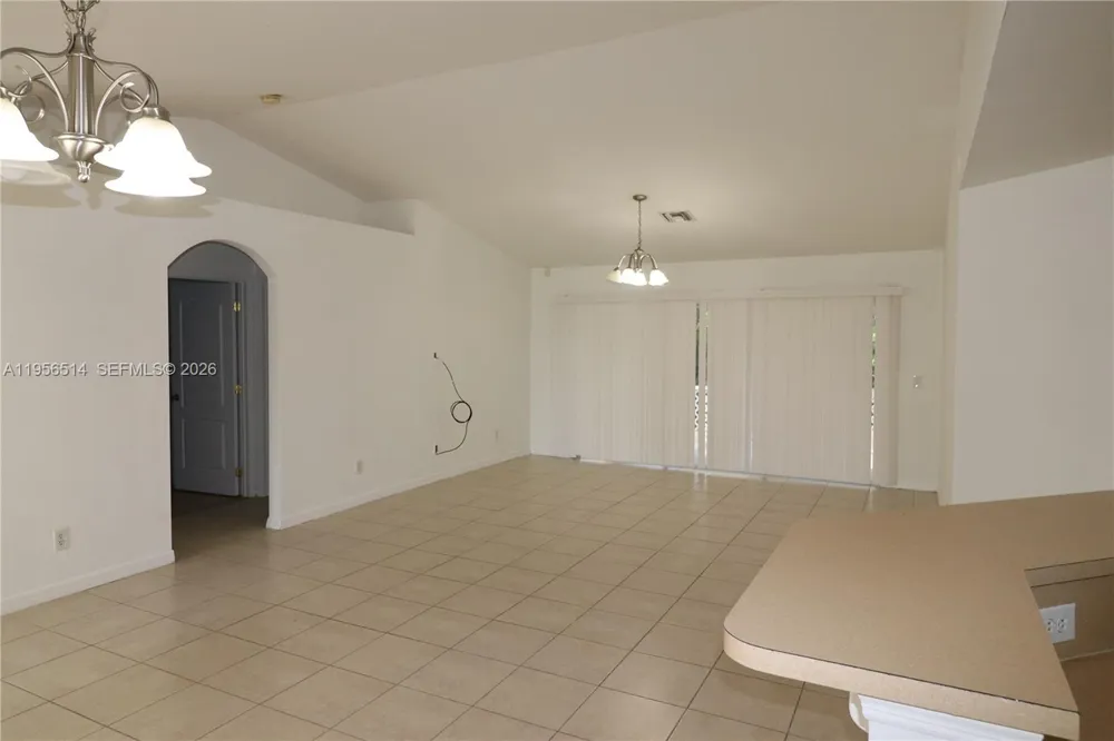 2805 1 sw st Lehigh Acres, FL 33972